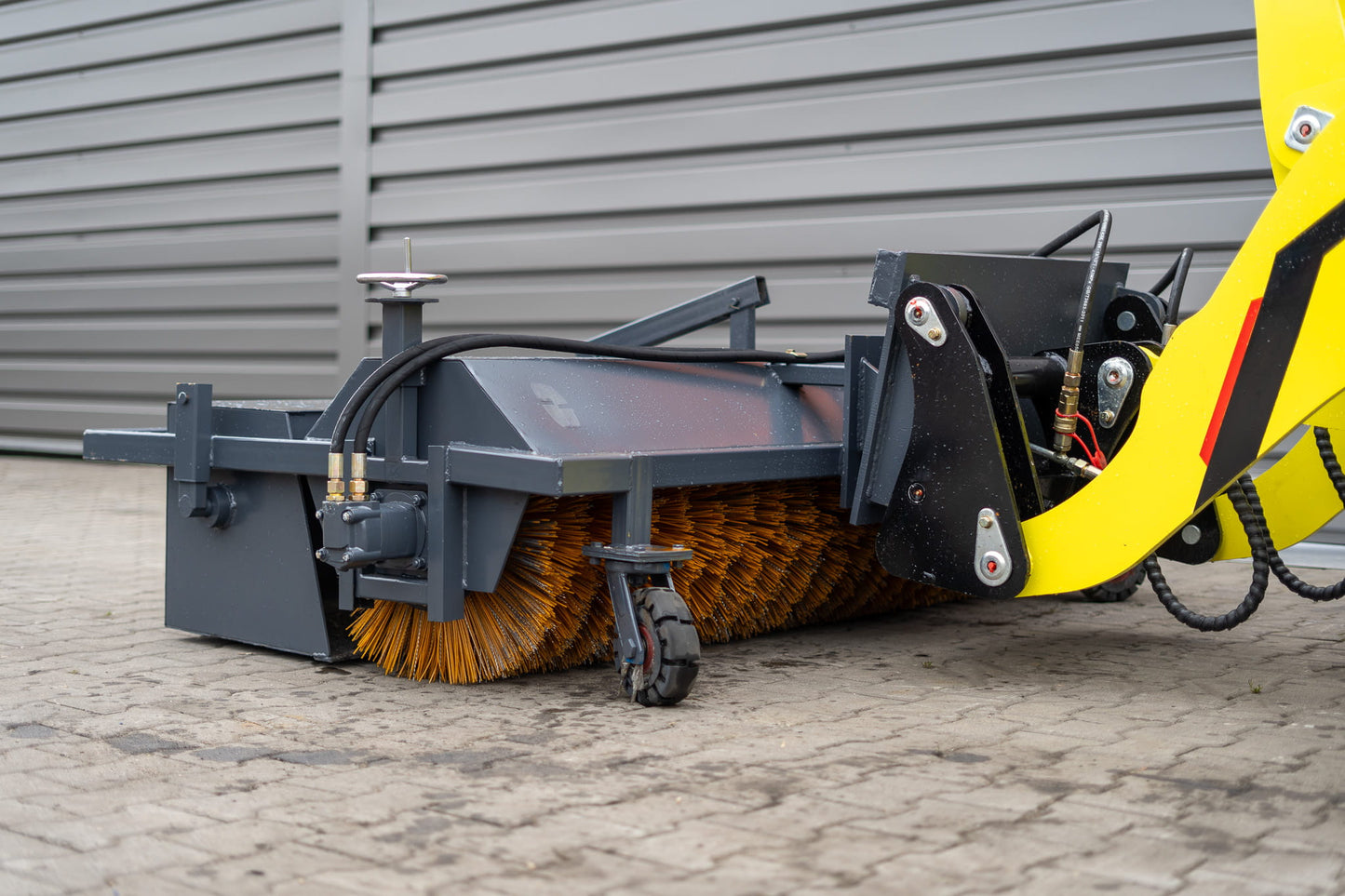 Hydraulic Sweeper 200