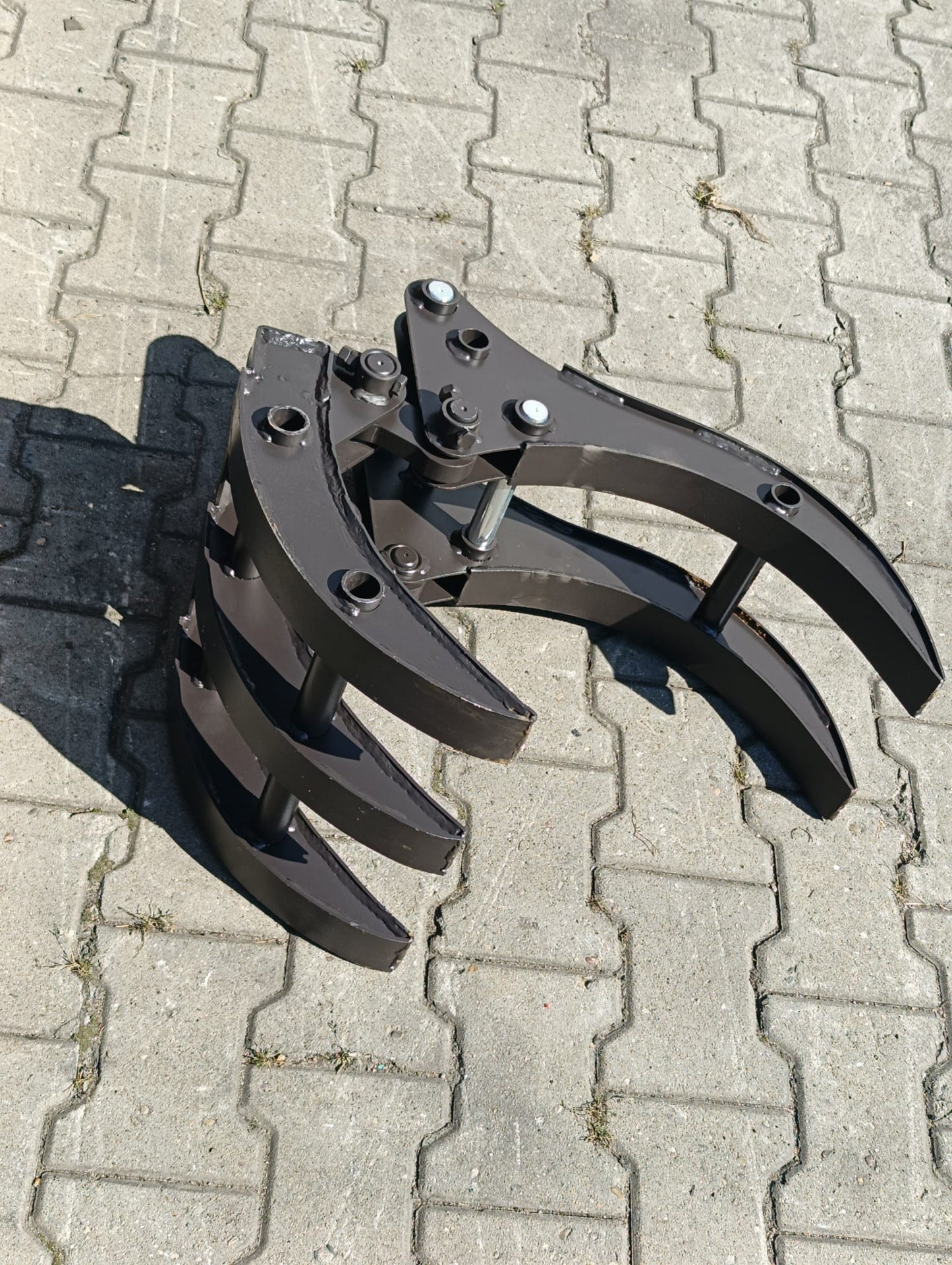HOLZGREIFER