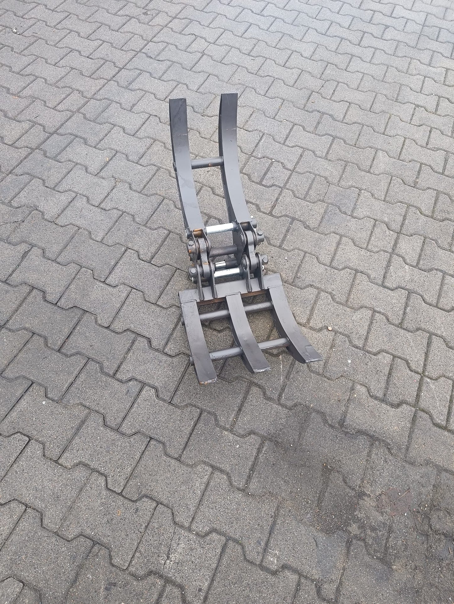 HOLZGREIFER