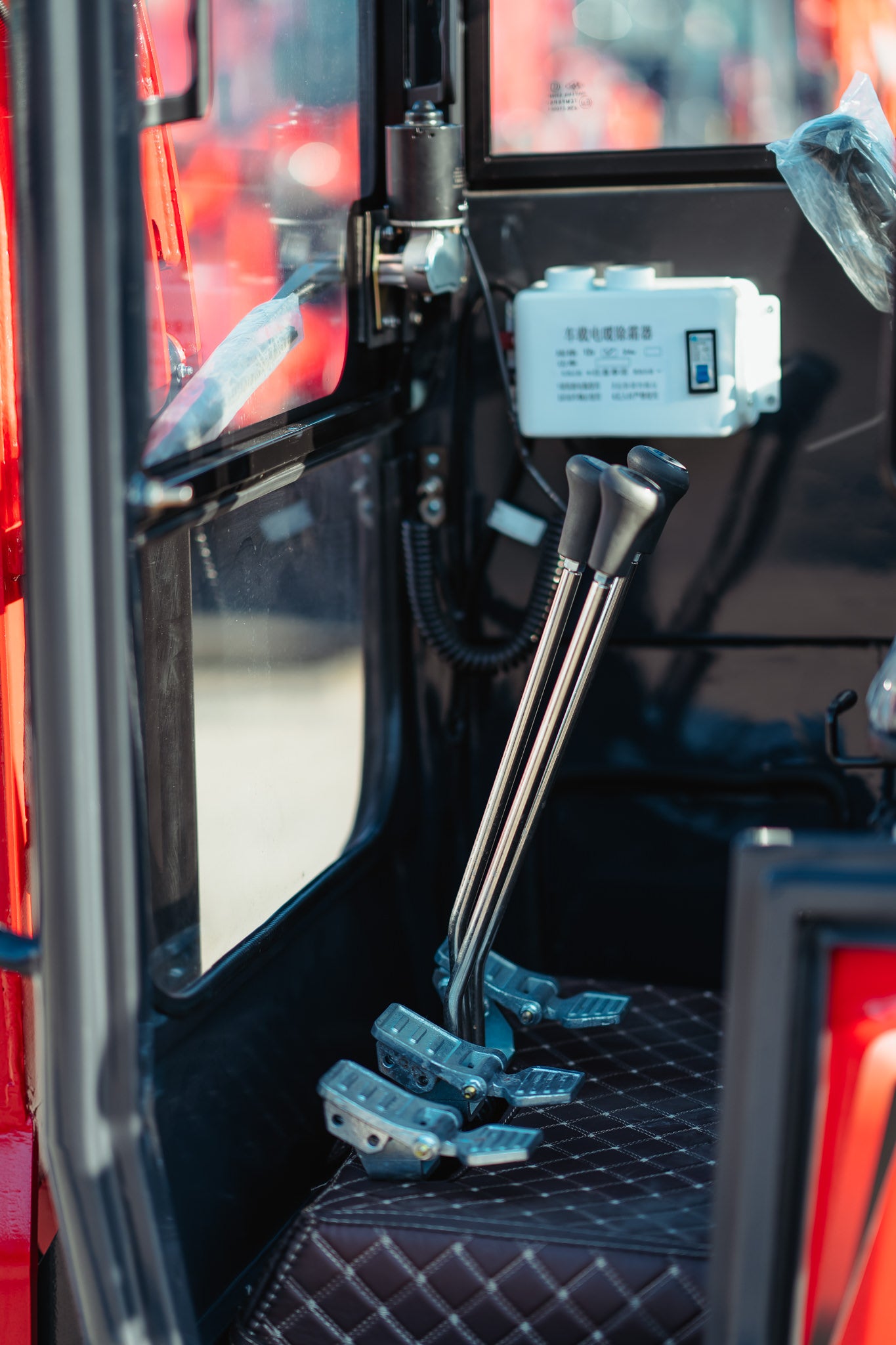 YAMA S15 K (Kubota) with cabin